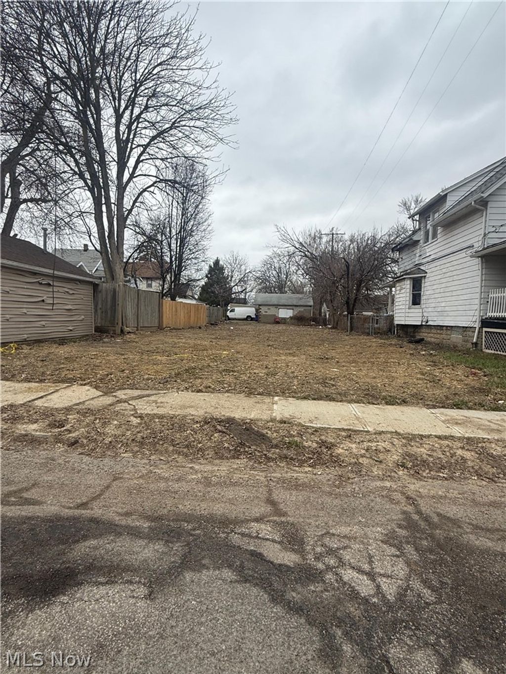 Photo of 13942 Sacramento Avenue, Cleveland, OH 44111 (MLS # 5190292)