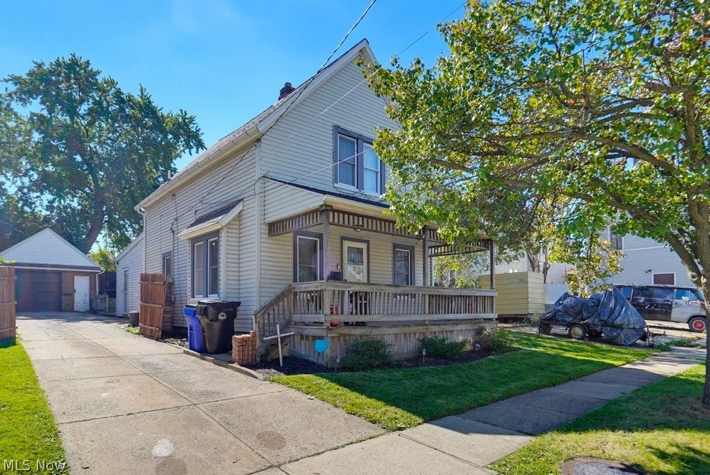 3405 Montclair Avenue