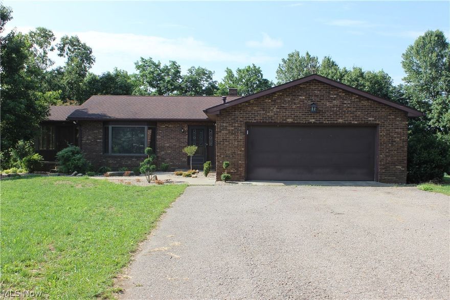 Beautiful Brick Ranch home located on over 10 acres. Located in Maysville School District.