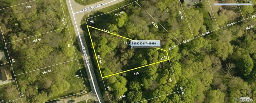 Johnson's Island Wooded lot!! Upscale Subdivision Of Baycliffs!! 30 Foot Dock Included plus public sewer and electric at street! Design your Custom Home And Bring Your Own Builder! The One Of A kind Quarry has Deep Water Dockage and Direct Access to Sandusky Bay/Cedar Point/Lake Erie! Johnson's Island Is Accessible via Causeway bridge in A Gated Community!