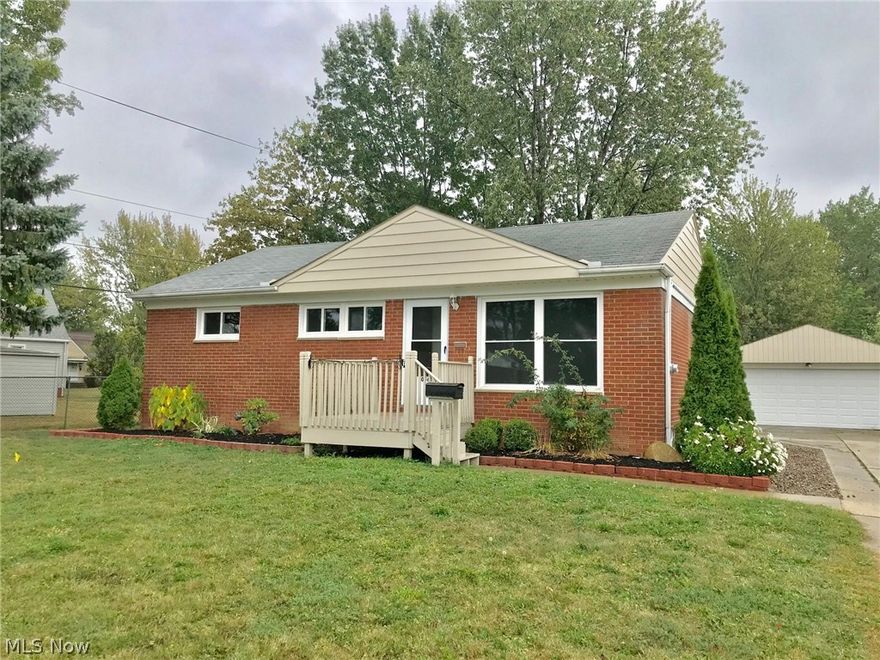 REMARKABLE REMODELED RANCH located on a beautiful secluded culd-de-sac. TURN KEY READY...MOVE IN TODAY !!! Newer A/C , Newer (HVAC), Refinished flooring , Newer insulated WINDOWS,Newer cement walkway, Newly painted throughout, GRANITE COUNTER TOPS, NEWER KITCHEN and NEWER BATHROOM, Partically finished Family/Media Room in basement, newly carpeted in Bonus room.Price Improvement down to $139k