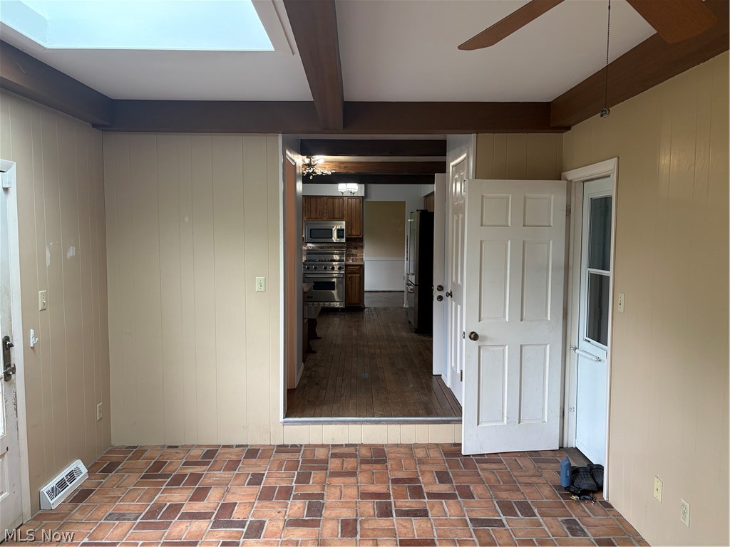 Elmknoll Heights - Residential