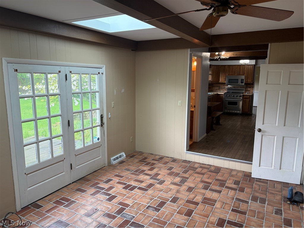 Elmknoll Heights - Residential