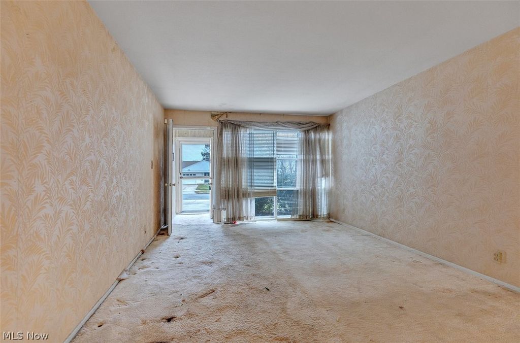 Photo of 1231 Ranchland Drive, Mayfield Heights, OH 44124 (MLS # 5194961)