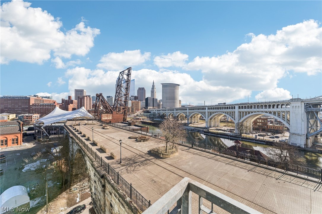 1237 Washington Avenue 1002