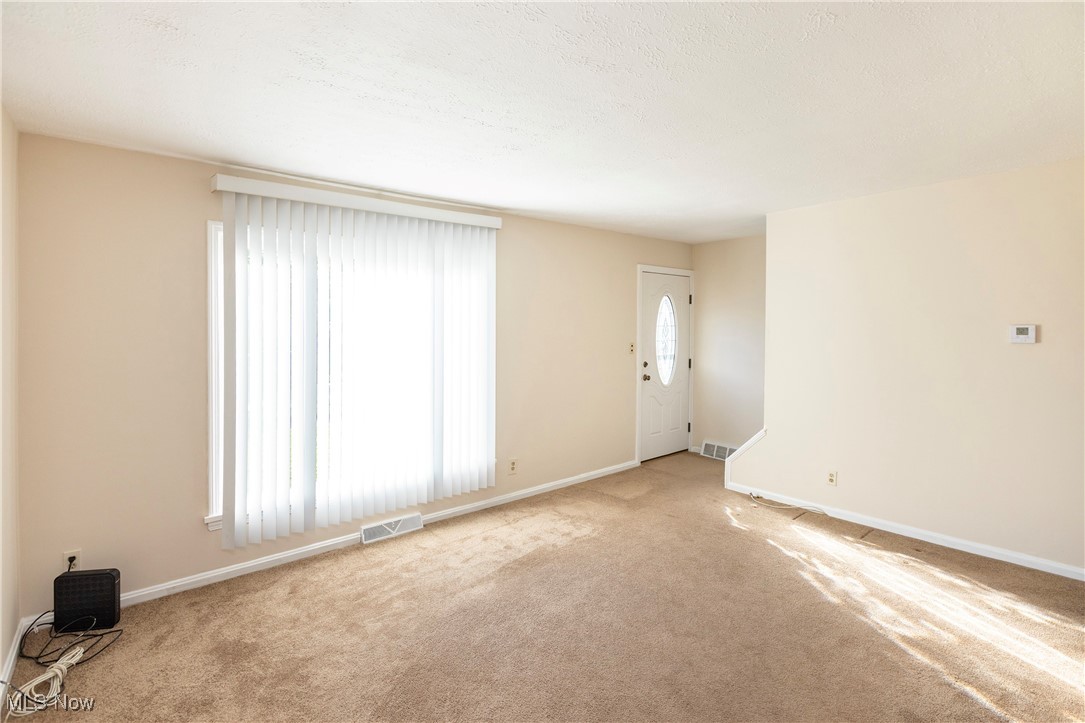 Cleveland, Ohio 44135, United States, 4 Bedrooms Bedrooms, ,1 BathroomBathrooms,Residential,Active,222019