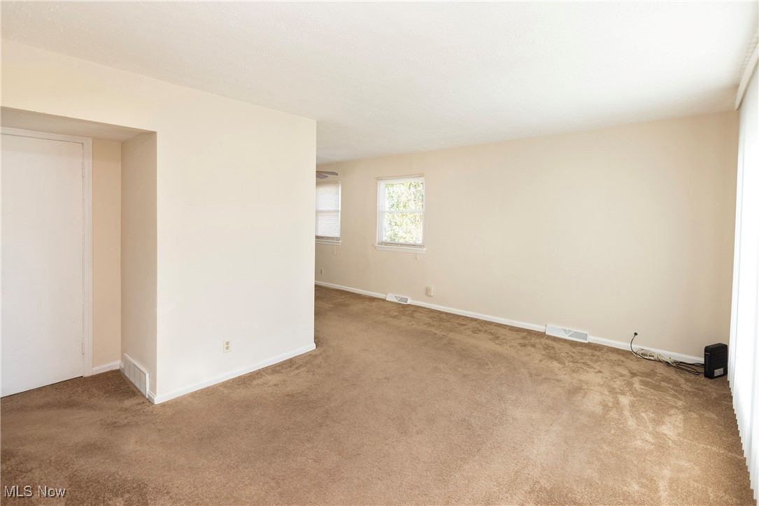 Cleveland, Ohio 44135, United States, 4 Bedrooms Bedrooms, ,1 BathroomBathrooms,Residential,Active,222019