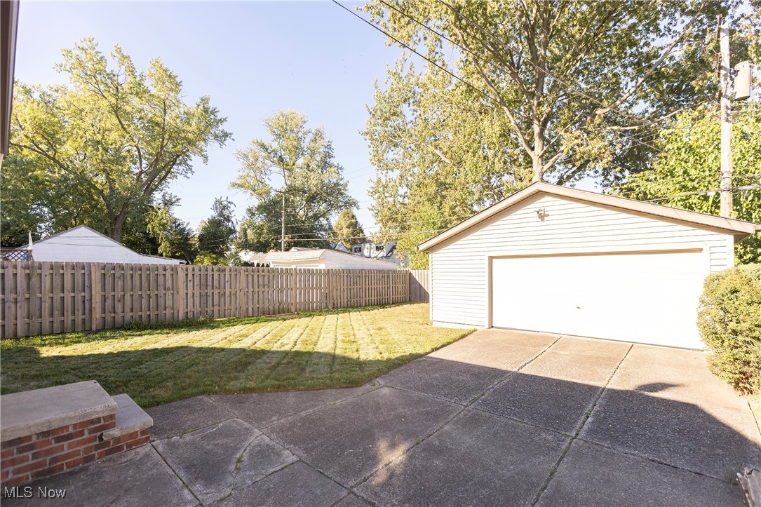 Cleveland, Ohio 44135, United States, 4 Bedrooms Bedrooms, ,1 BathroomBathrooms,Residential,Active,222019