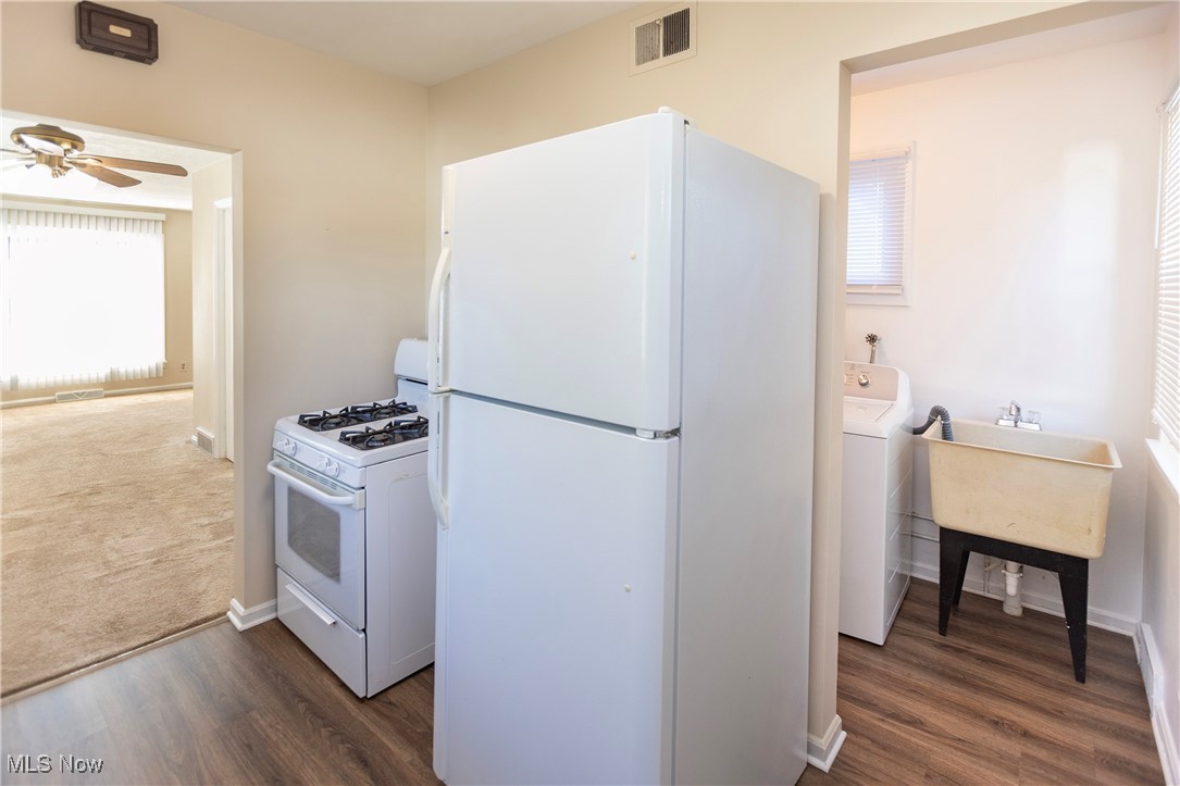 Cleveland, Ohio 44135, United States, 4 Bedrooms Bedrooms, ,1 BathroomBathrooms,Residential,Active,222019