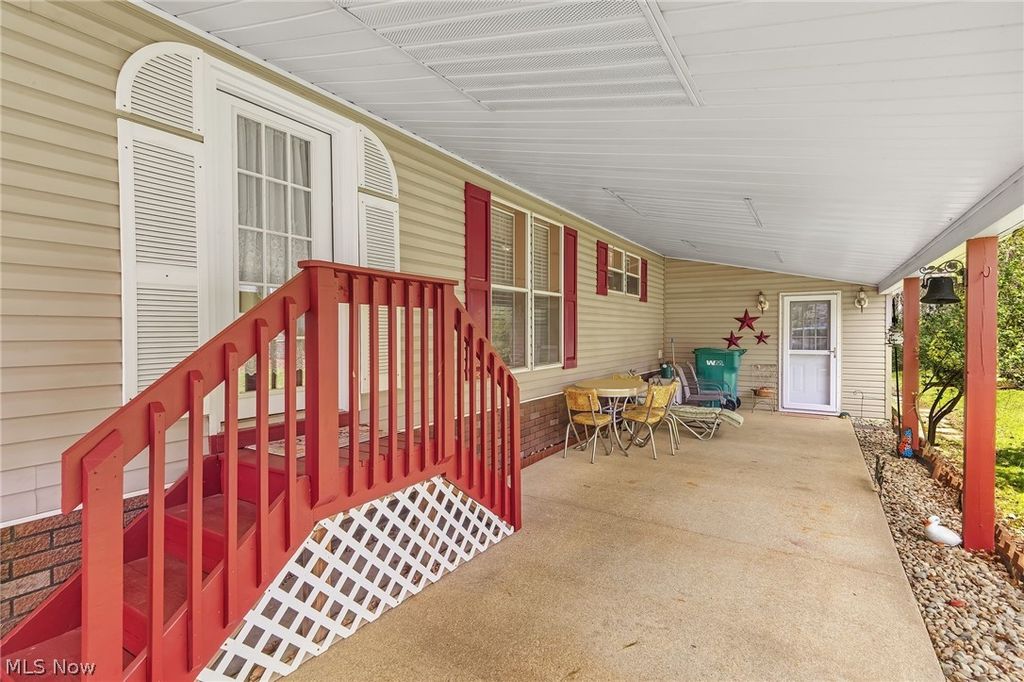 Photo of 177 Lakeview Lane, Hiram, OH 44234 (MLS # 5203345)