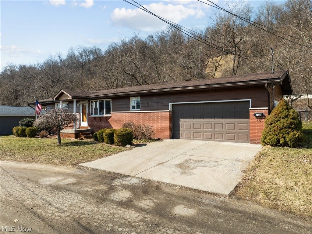 Photo of 262 Quincy Lane, Tiltonsville, OH 43963 (MLS # 5189872)