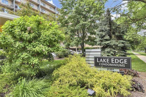 Condo For Sale - 10301 Lake Avenue #427<br/> Cleveland, OH 44102
