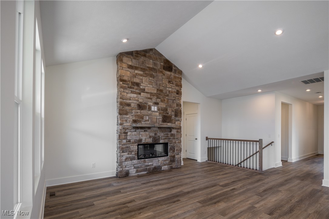 6124 Grey Heron Drive, Medina, Ohio image 3