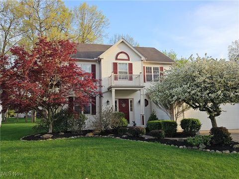 26977 Valeside Lane, Olmsted Twp, OH 44138 - #: 5121255