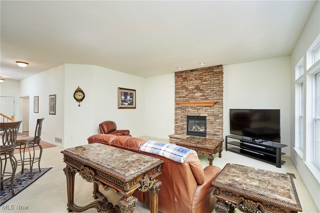 Richfield, Ohio 44286, United States, 4 Bedrooms Bedrooms, ,4 BathroomsBathrooms,Residential,Contingent,136746