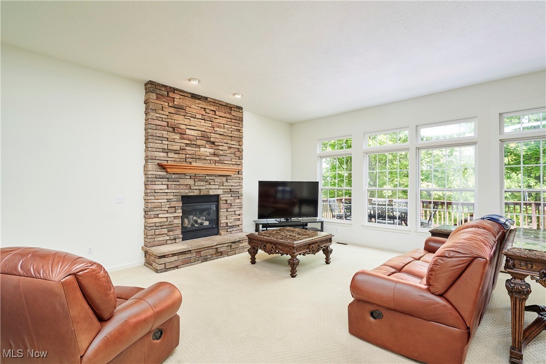 Richfield, Ohio 44286, United States, 4 Bedrooms Bedrooms, ,4 BathroomsBathrooms,Residential,Contingent,136746