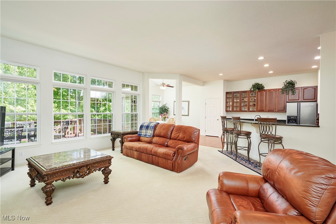 Richfield, Ohio 44286, United States, 4 Bedrooms Bedrooms, ,4 BathroomsBathrooms,Residential,Contingent,136746