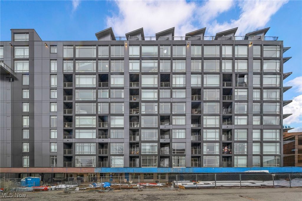 Photo of 2222 Detroit Road #304, Cleveland, OH 44113 (MLS # 5175636)