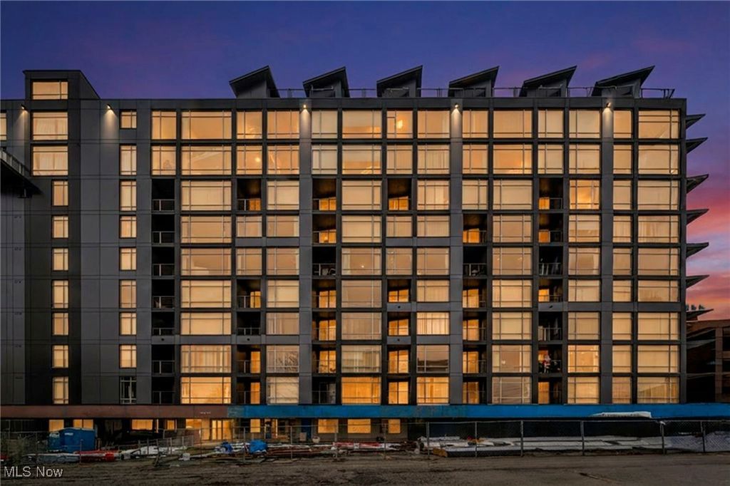 Photo of 2222 Detroit Road #304, Cleveland, OH 44113 (MLS # 5175636)