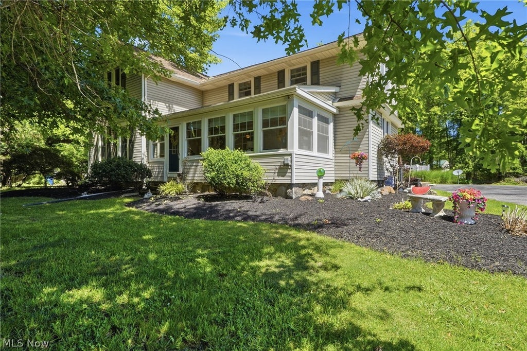 Photo of 1105 Vermilion Road, Vermilion, OH 44089 (MLS # 5222048)