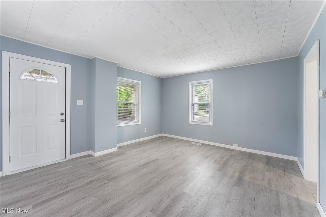 215 Holford Avenue, Niles, Ohio image 15