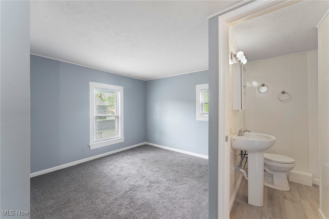 215 Holford Avenue, Niles, Ohio image 19