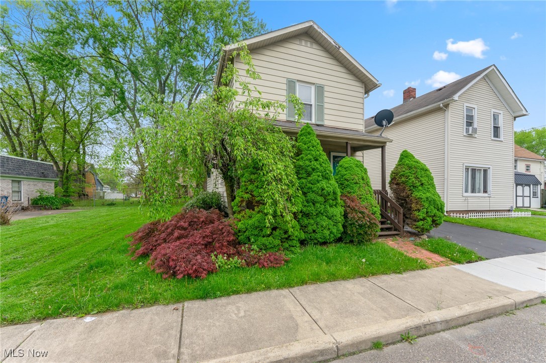 215 Holford Avenue, Niles, Ohio image 27