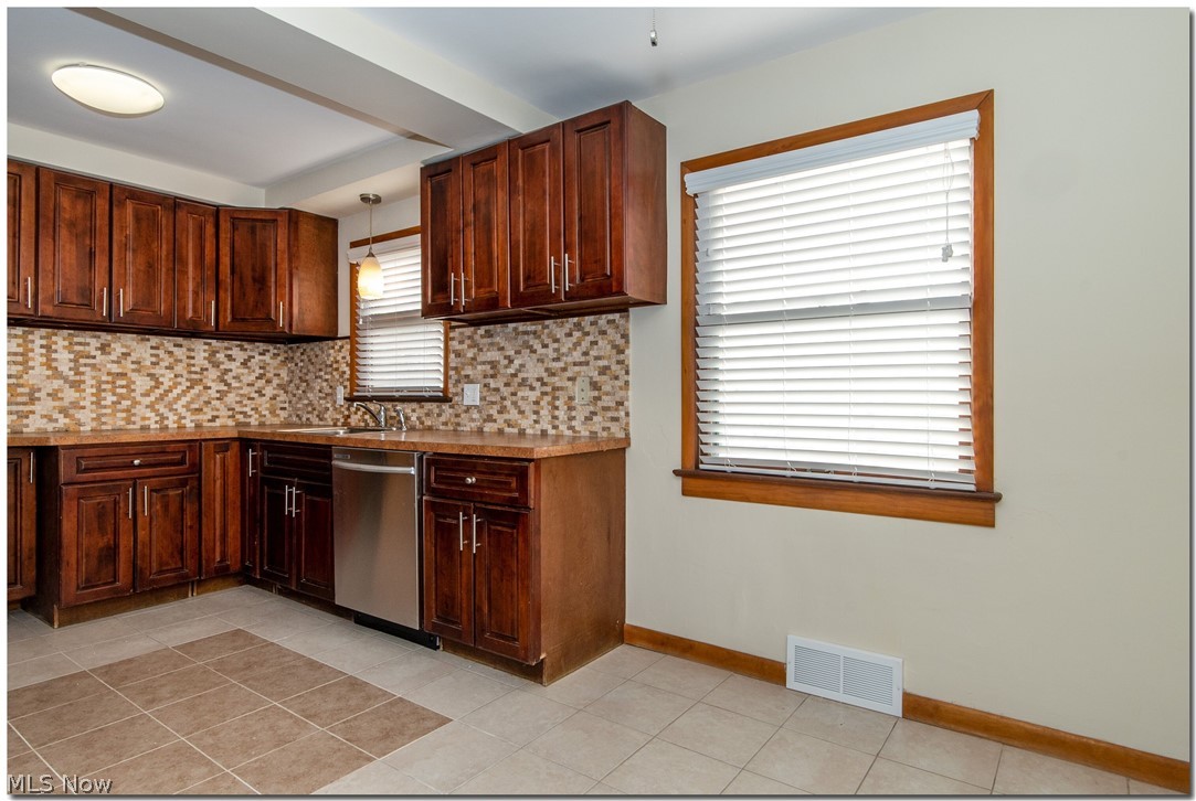 Nann Linn - Residential