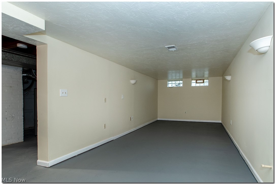 Nann Linn - Residential