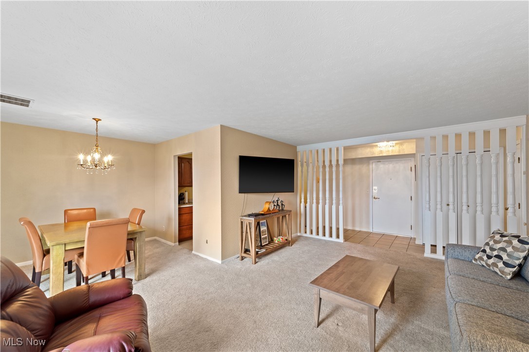 Acacia/Green Condo - Residential