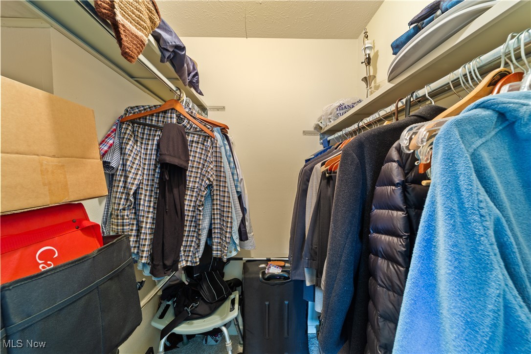 Acacia/Green Condo - Residential