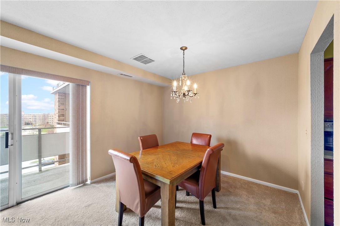 Acacia/Green Condo - Residential