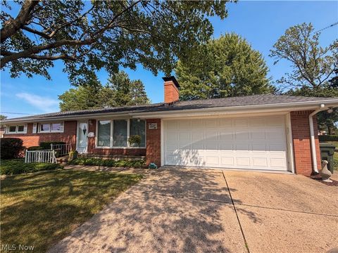 Homes For Sale - 3522 Norman Avenue<br/> Canton, OH 44709