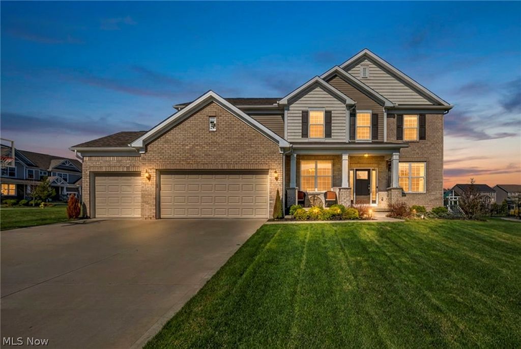 Photo of 5250 Duxbury Drive, Copley, OH 44321 (MLS # 5200158)