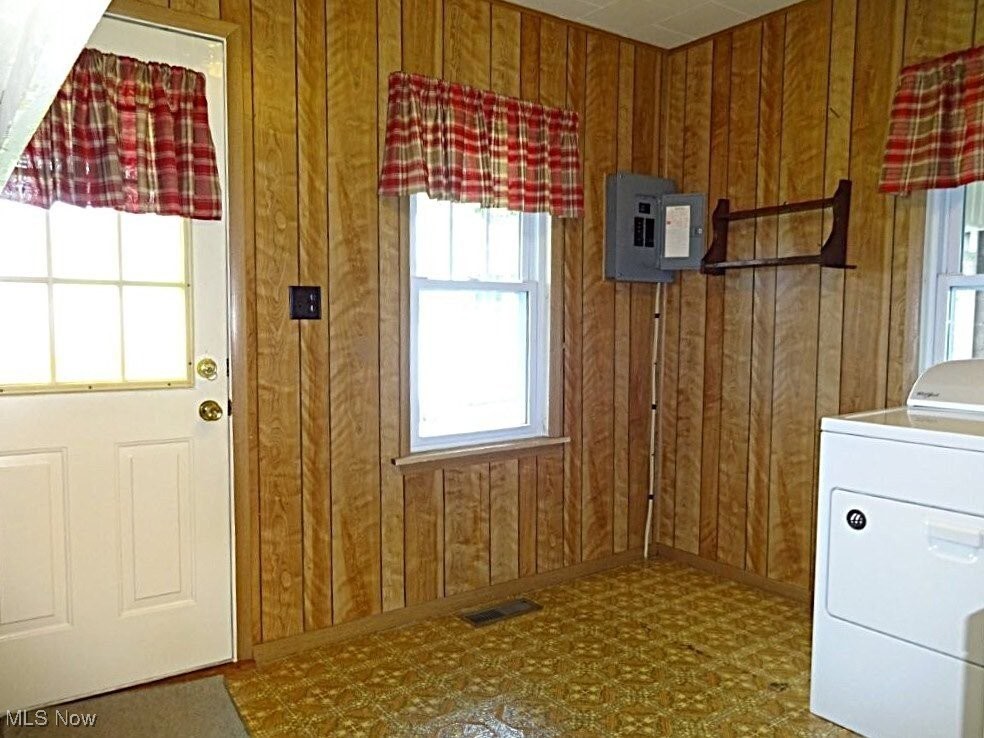 210 Third Street, Spencer, West Virginia image 15