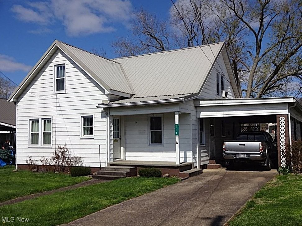 210 Third Street, Spencer, West Virginia image 1