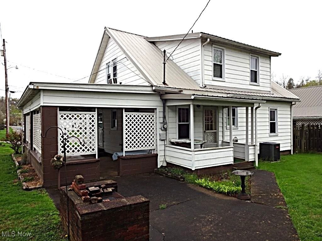 210 Third Street, Spencer, West Virginia image 3