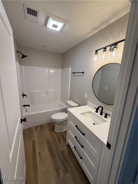 Tiny photo for 3010 9th Avenue, Vienna, WV 26105 (MLS # 5181151)