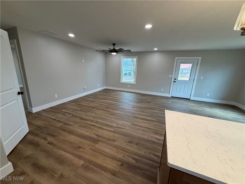 Tiny photo for 3010 9th Avenue, Vienna, WV 26105 (MLS # 5181151)