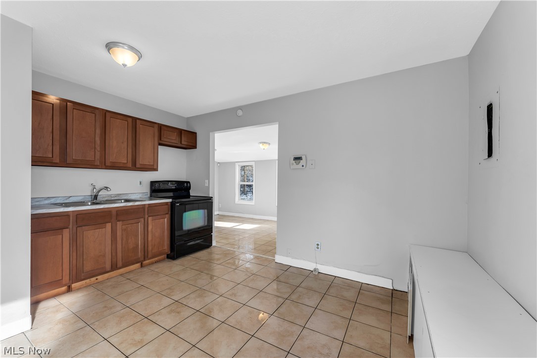 Brentwood Village Condo - Residential Lease