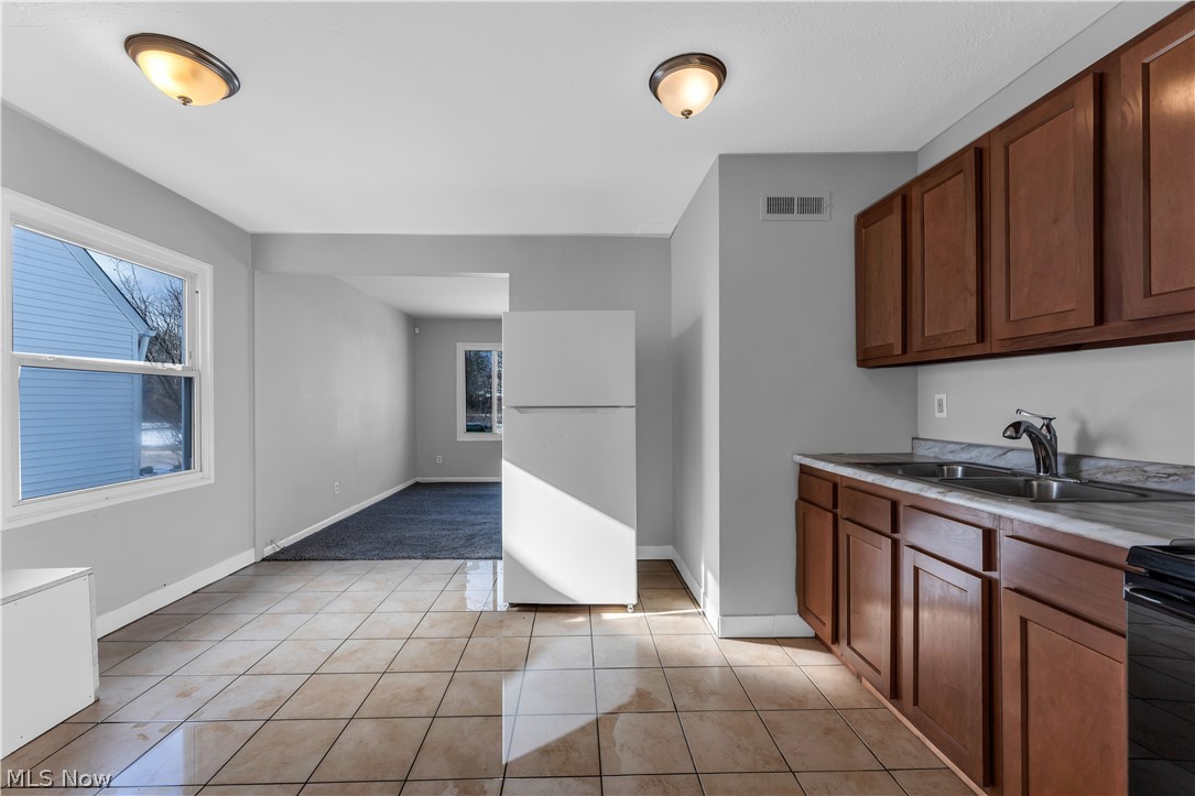 Brentwood Village Condo - Residential Lease