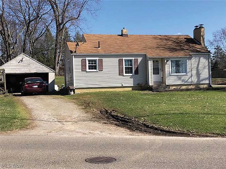 Ranch Home With 2-Car Garage – Jackson Township – Stark County - ABSOLUTE AUCTION, home will sell to the highest bidder on location: TUESDAY – MAY 21, 2019 – 6:00 PM. Two-bedroom one-bath ranch home with living room, kitchen, and full basement with gas furnace, and updated electrical box. Vinyl-sided exterior built in 1940 with 1,036 sq. ft. living area. Lot size .335 acre with public sewer and water. Jackson Local Schools. Current taxes $1,370 per year. Home will be open for inspections at 4:30 PM on auction day. Check it out! TERMS ON REAL ESTATE: 10% down auction day, balance due at closing. A 10% buyer’s premium will be added to the highest bid to establish the purchase price, which goes to the seller. Any desired inspections must be made prior to bidding. All information contained herein was derived from sources believed to be correct. Information is believed to be accurate but not guaranteed.