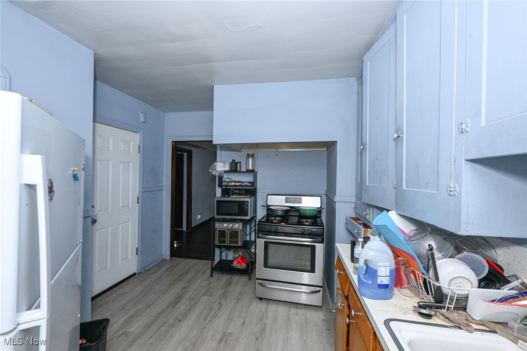 1537 Genesee Road