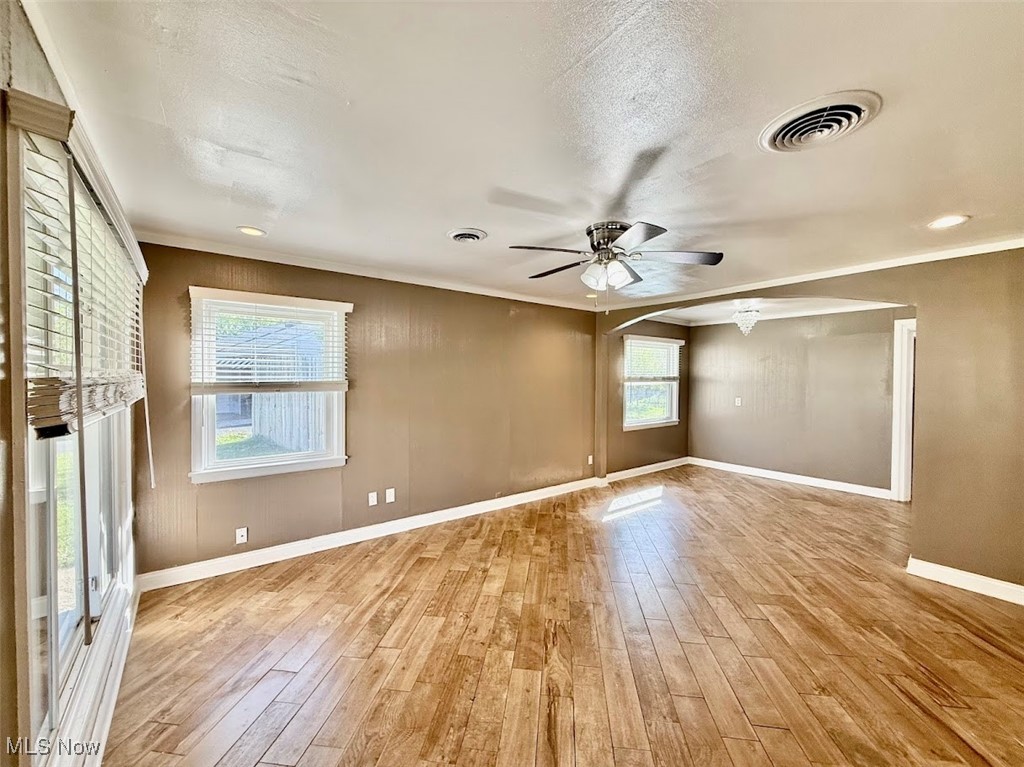 7360 Oregon Trail, Youngstown, Ohio image 4