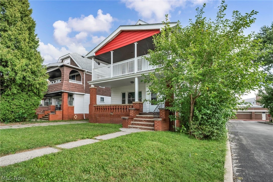 4879 E 97th Street