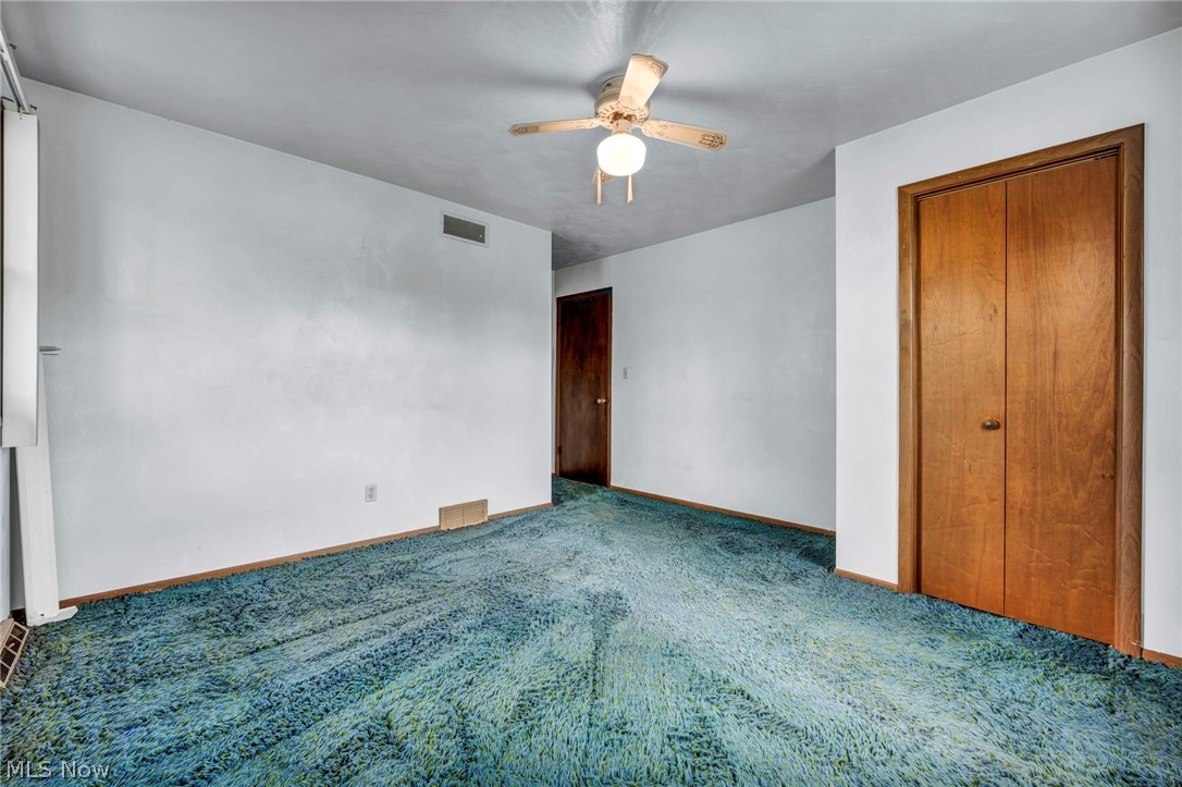 Village/Mineral Rdg - Residential