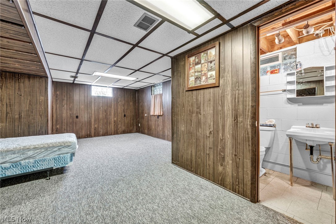 Village/Mineral Rdg - Residential