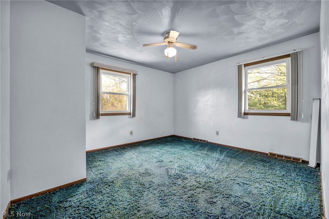 Village/Mineral Rdg - Residential