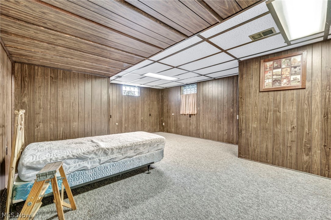 Village/Mineral Rdg - Residential