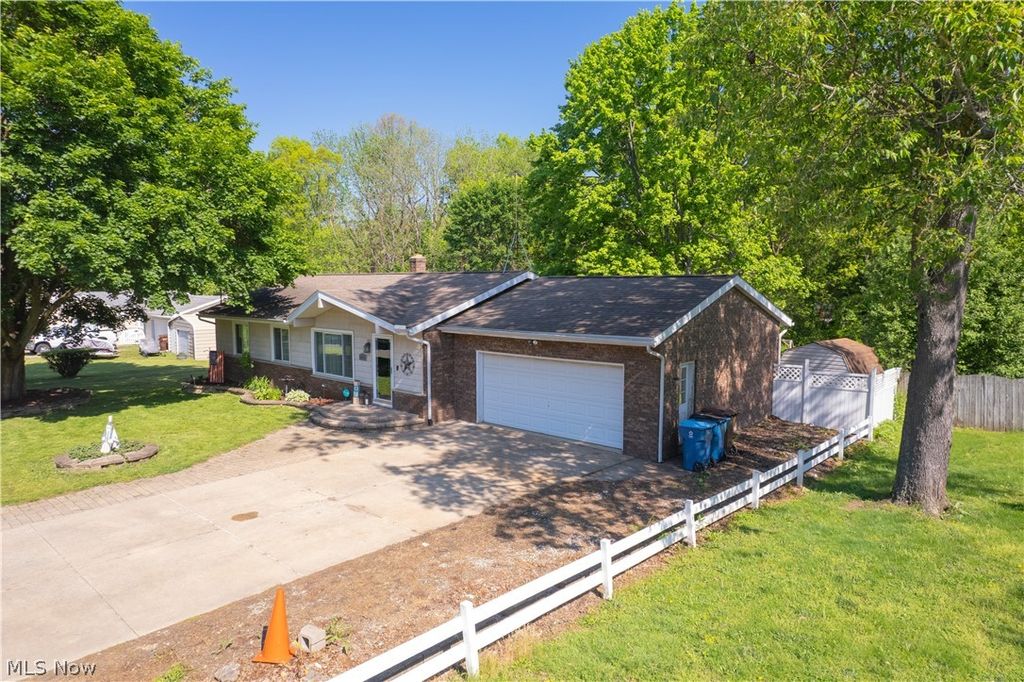 Photo of 2645 North Way, Akron, OH 44312 (MLS # 5210833)